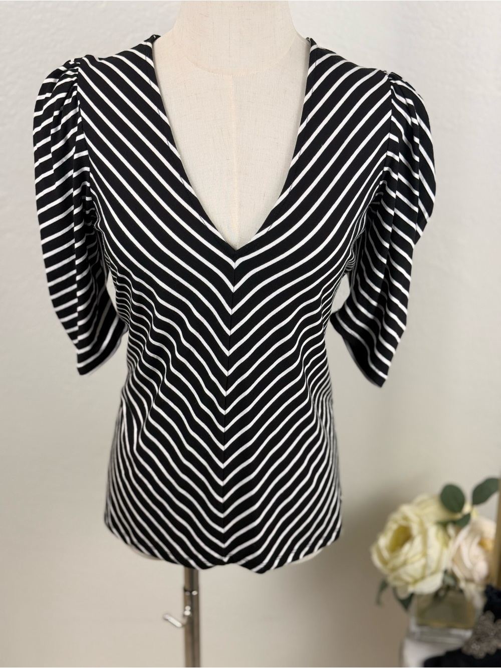 FRAME Parisian Chic Noir Multi Chevron‎ Stripe Puff Sleeve Top/M
